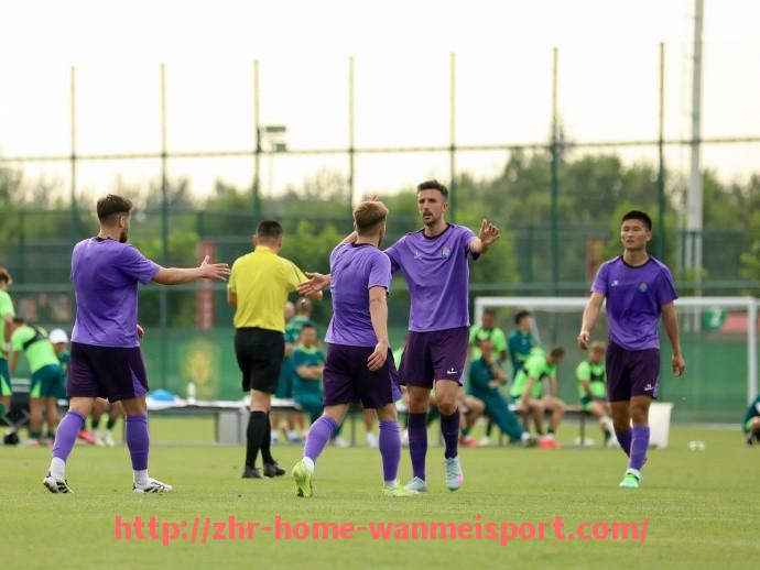 完美体育官方网站-2018赛季中超联赛官方网站发布内容与数据回顾